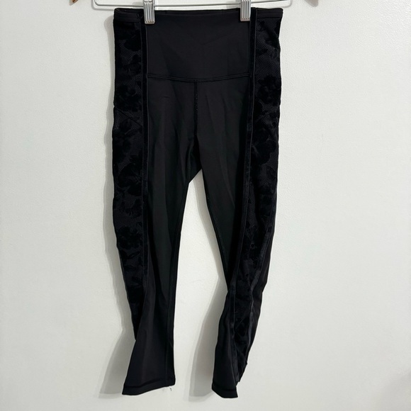 Lululemon Wunder Under High-rise Crop Flocked 21” inseam Black Size 2 - Picture 5 of 12